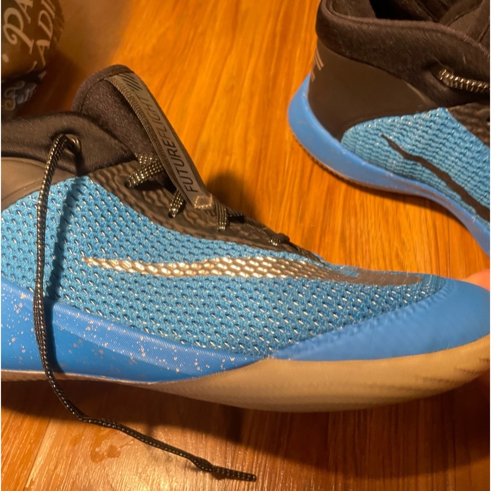 Nike Future Flight Basketball Shoes Size Y7